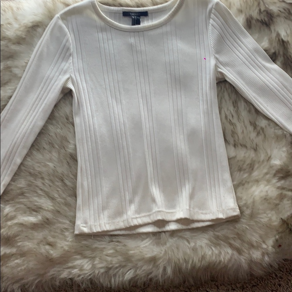 Ribbed white shirt